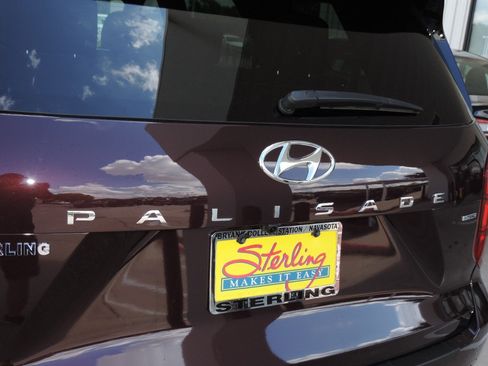 Used 2025 Hyundai Palisade Calligraphy AWD/4WD image 17