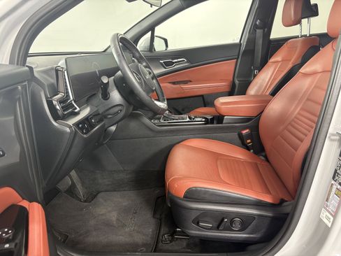 Used 2023 Kia Sportage SX image 14