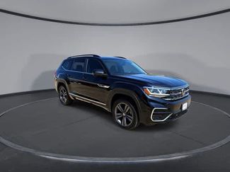 Used 2021 Volkswagen Atlas SE w/ Panoramic Sunroof Package FWD video 2
