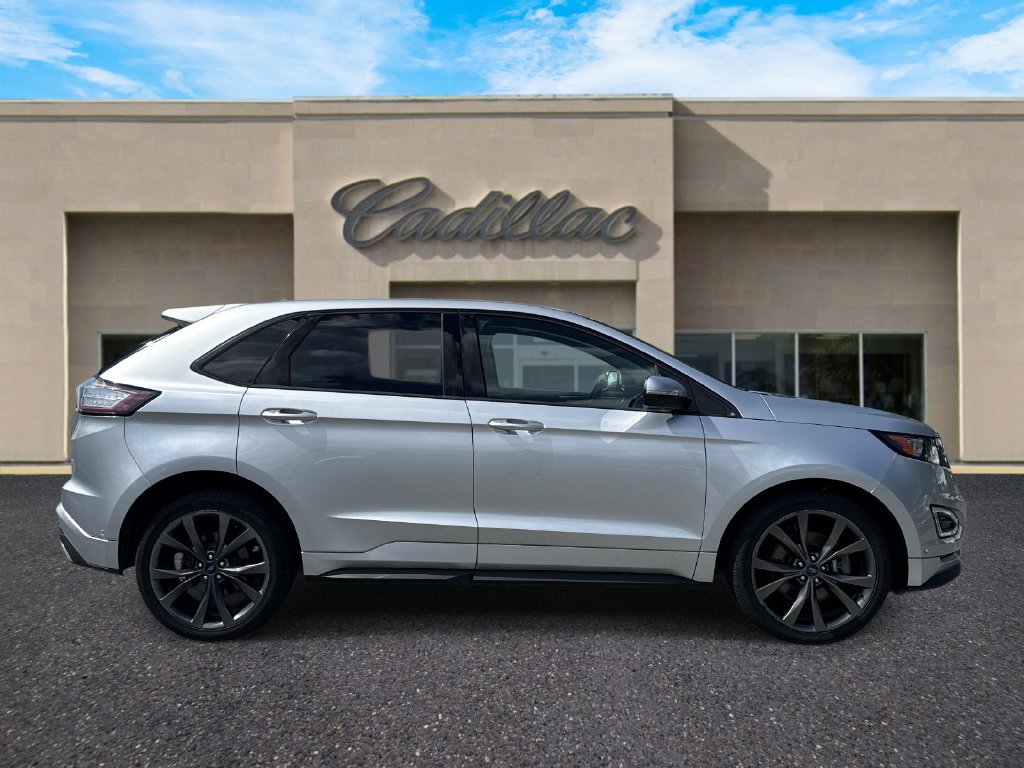 Used 2018 Ford Edge Sport w/ Equipment Group 401A AWD/4WD image 2