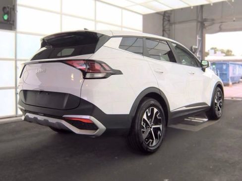 Certified 2025 Kia Sportage EX FWD image 3