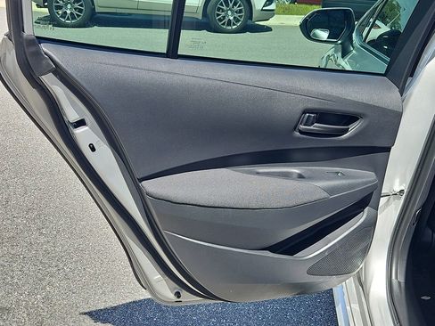 Used 2023 Toyota Corolla LE FWD image 12