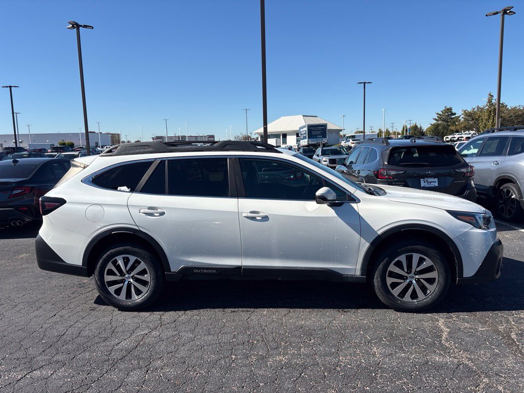 Certified 2022 Subaru Outback Premium AWD/4WD image 2