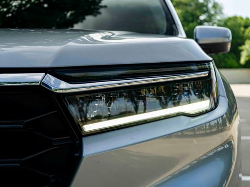 Certified 2024 Honda Pilot Elite image 11
