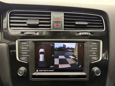 Used 2016 Volkswagen GTI SE w/ Driver Assistance Package image 31