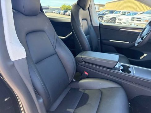 Used 2023 Tesla Model Y Long Range AWD/4WD image 10