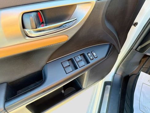 Used 2015 Lexus CT 200h w/ Navigation Package image 19