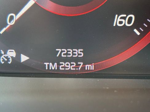 Used 2019 Volvo XC40 T5 R-Design AWD/4WD image 8