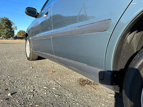 Used 2002 Volvo S60 2.4T image 16