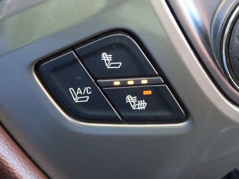 Used 2015 Chevrolet Silverado 3500 High Country w/ Duramax Plus Package image 32