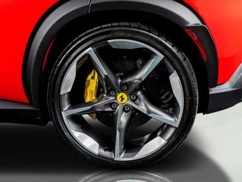 Used 2026 Ferrari Purosangue image 20