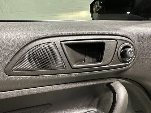 Used 2019 Ford Fiesta SE FWD image 24