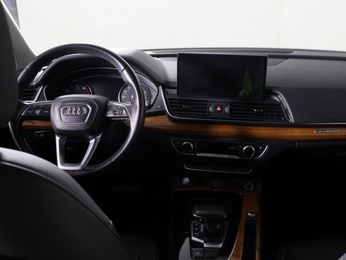 Used 2023 Audi Q5 2.0T Premium w/ Convenience Package AWD/4WD image 32