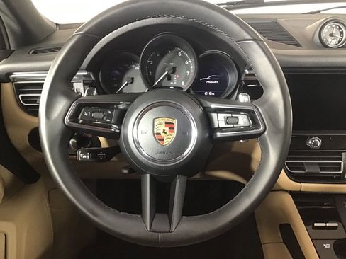 Certified 2026 Porsche Macan AWD/4WD image 25