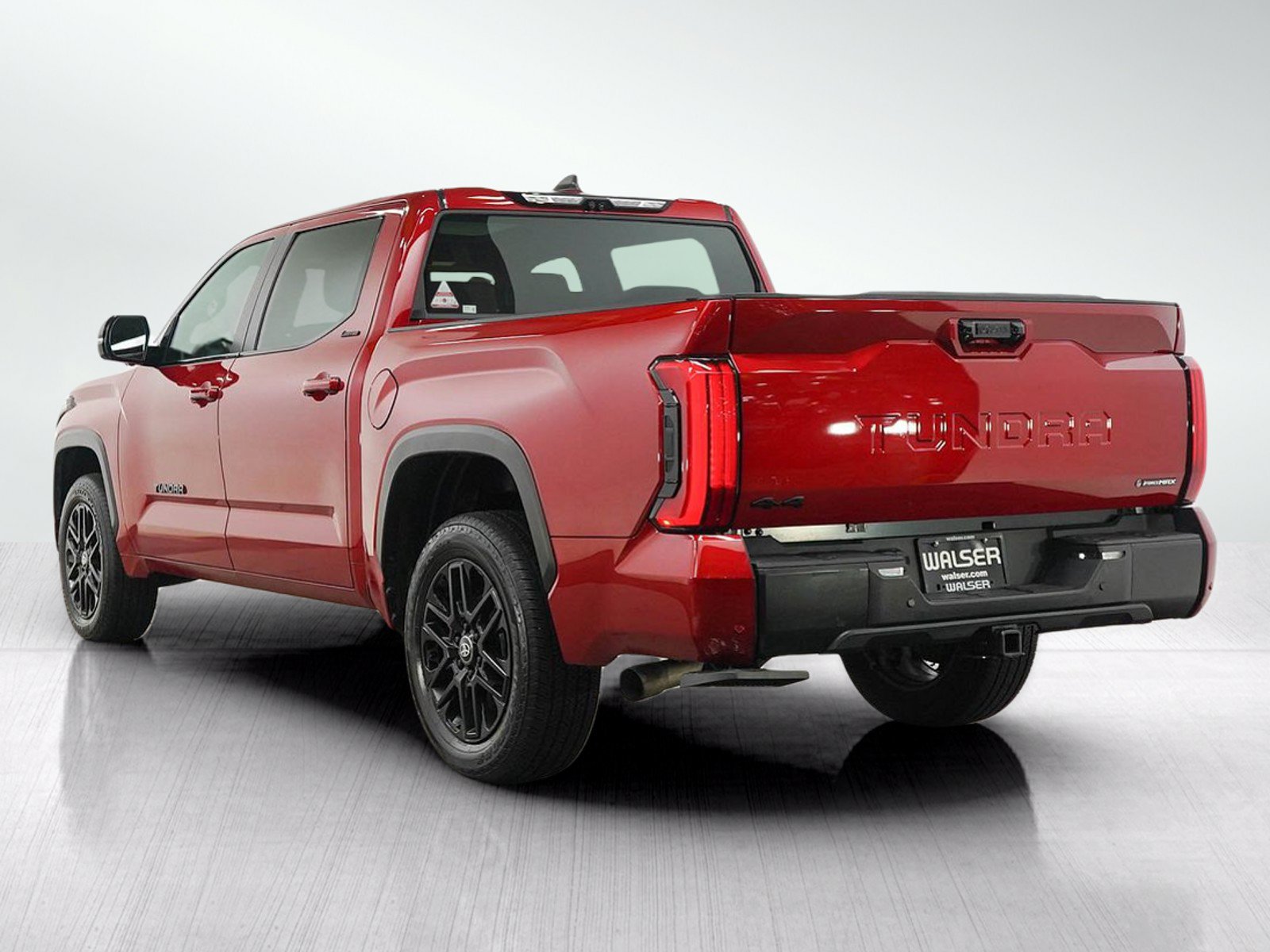 Used 2025 Toyota Tundra Limited AWD/4WD image 3