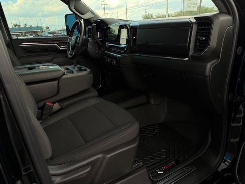 Used 2026 Chevrolet Silverado 2500 LT AWD/4WD image 16