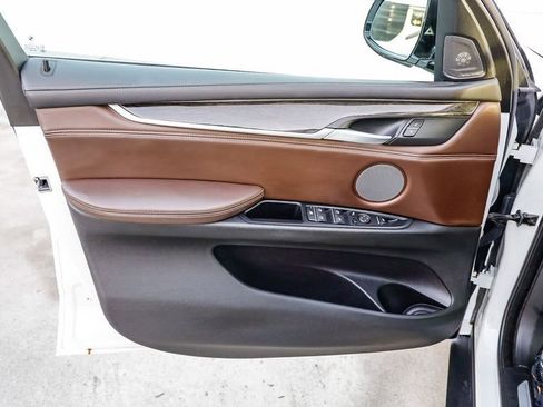 Used 2017 BMW X5 xDrive40e image 25