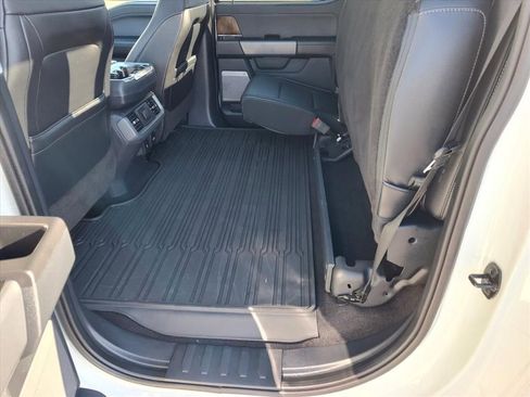 Used 2022 Ford F150 Lariat image 12