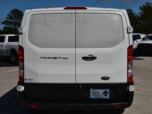 Used 2018 Ford Transit 250 130 Low Roof w/ Exterior Upgrade Package RWD image 6