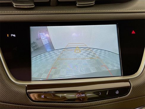 Used 2019 Cadillac XT5 Premium Luxury image 14