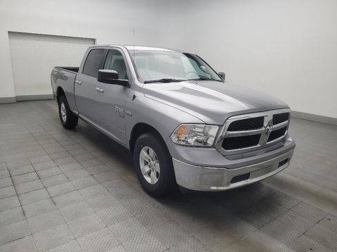 Used 2019 RAM 1500 Classic SLT RWD image 13
