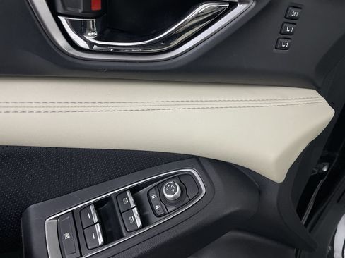 Used 2021 Subaru Ascent Limited w/ Technology Package image 11