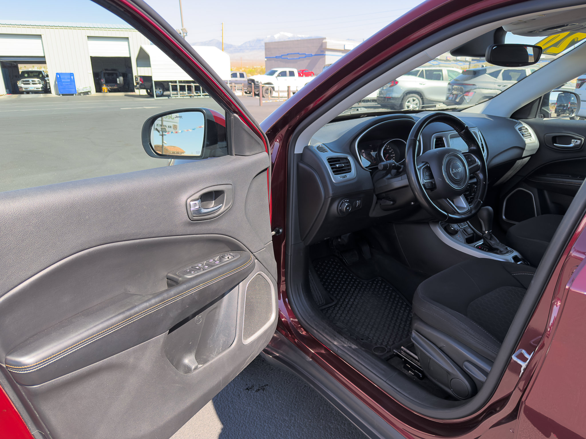Used 2020 Jeep Compass Sport AWD/4WD image 10