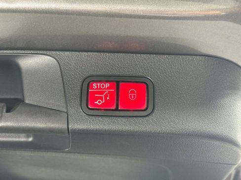 Certified 2026 Mercedes-Benz GLB 250 4MATIC image 29