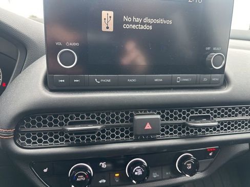 Used 2024 Honda HR-V Sport image 11