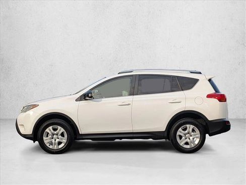 Used 2014 Toyota RAV4 LE image 9