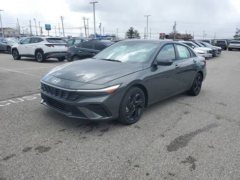 New 2026 Hyundai Elantra Sport FWD image 2