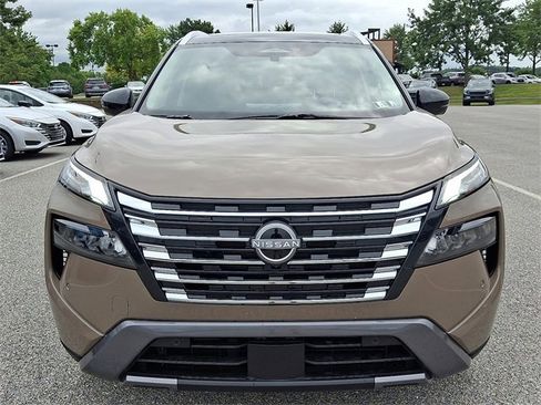 New 2025 Nissan Rogue SL w/ Tech Package image 5