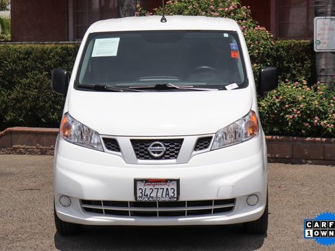 Used 2020 Nissan NV200 S image 3