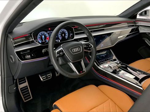 Used 2024 Audi S8 AWD/4WD image 21