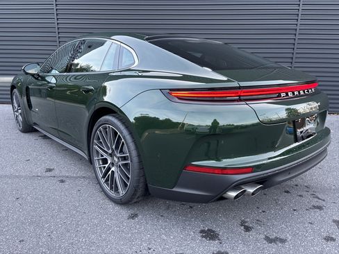 New 2026 Porsche Panamera image 3