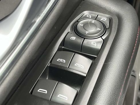 Used 2022 Chevrolet Suburban RST w/ Luxury Package AWD/4WD image 36