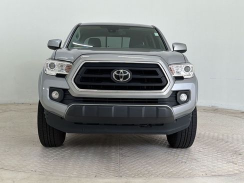 Used 2021 Toyota Tacoma SR5 RWD image 6