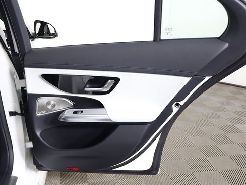 Used 2026 Mercedes-Benz E 53 AMG e 4MATIC Sedan image 32