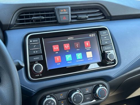 Used 2025 Nissan Versa SV image 20