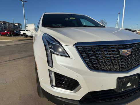 Used 2020 Cadillac XT5 Premium Luxury image 10