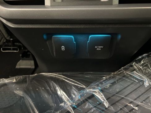 New 2025 Ford F150 XLT w/ Equipment Group 302A MID image 30