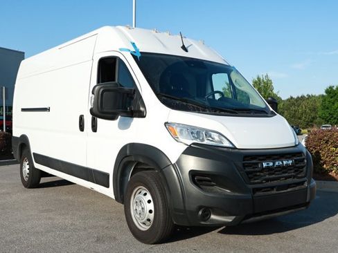 Used 2023 RAM ProMaster 2500 FWD image 3