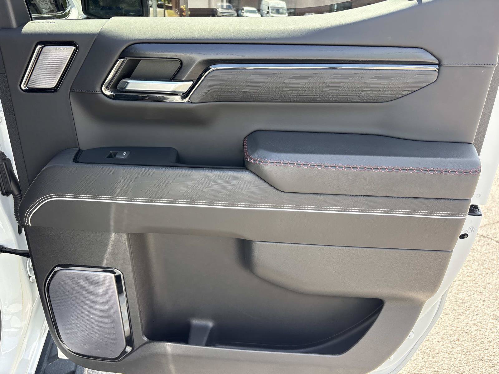 Used 2023 GMC Sierra 1500 AT4X AWD/4WD image 34