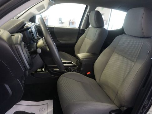 Certified 2023 Toyota Tacoma SR AWD/4WD image 16