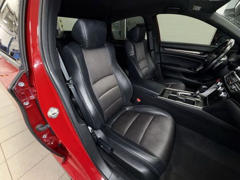 Used 2018 Honda Accord Sport image 15