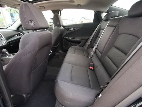 Used 2024 Chevrolet Malibu LT FWD image 7