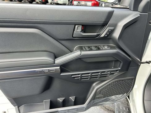 New 2026 Toyota 4Runner TRD Off-Road Premium AWD/4WD image 18
