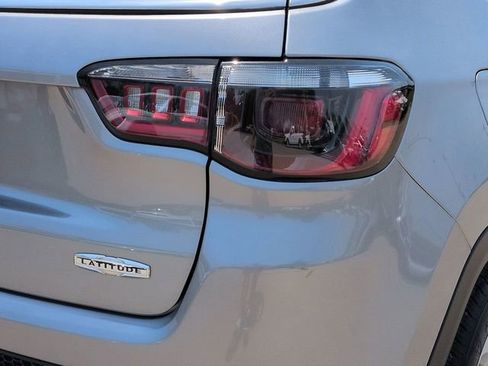 Used 2021 Jeep Compass Latitude w/ Sun and Sound Group image 14