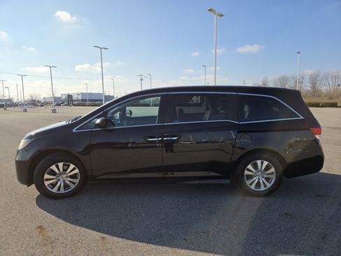 Used 2016 Honda Odyssey SE image 11