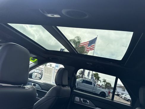 Used 2025 Ford Explorer ST w/ Sun And Sound Package image 12